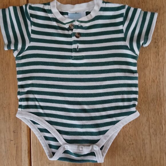 BABY CURFEW green/beige bodysuit  sz 9 mos. baby boy - Picture 1 of 1